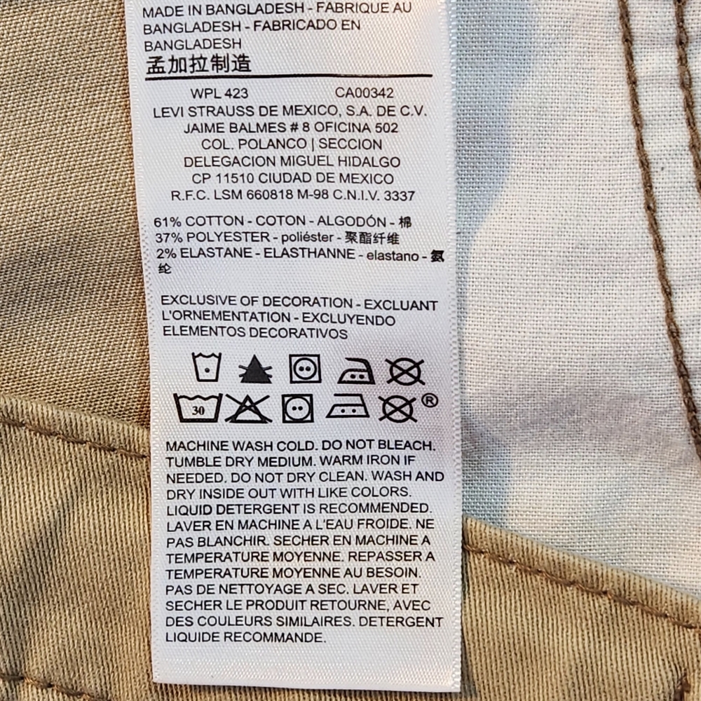 Levis Strauss Shorts Mens Cargo Khakis Sz 36 Inside Outside Front‎ Pocket Zip - Picture 10 of 11